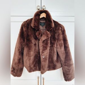 Super Chic Faux Fur Bomber! Size Medium
